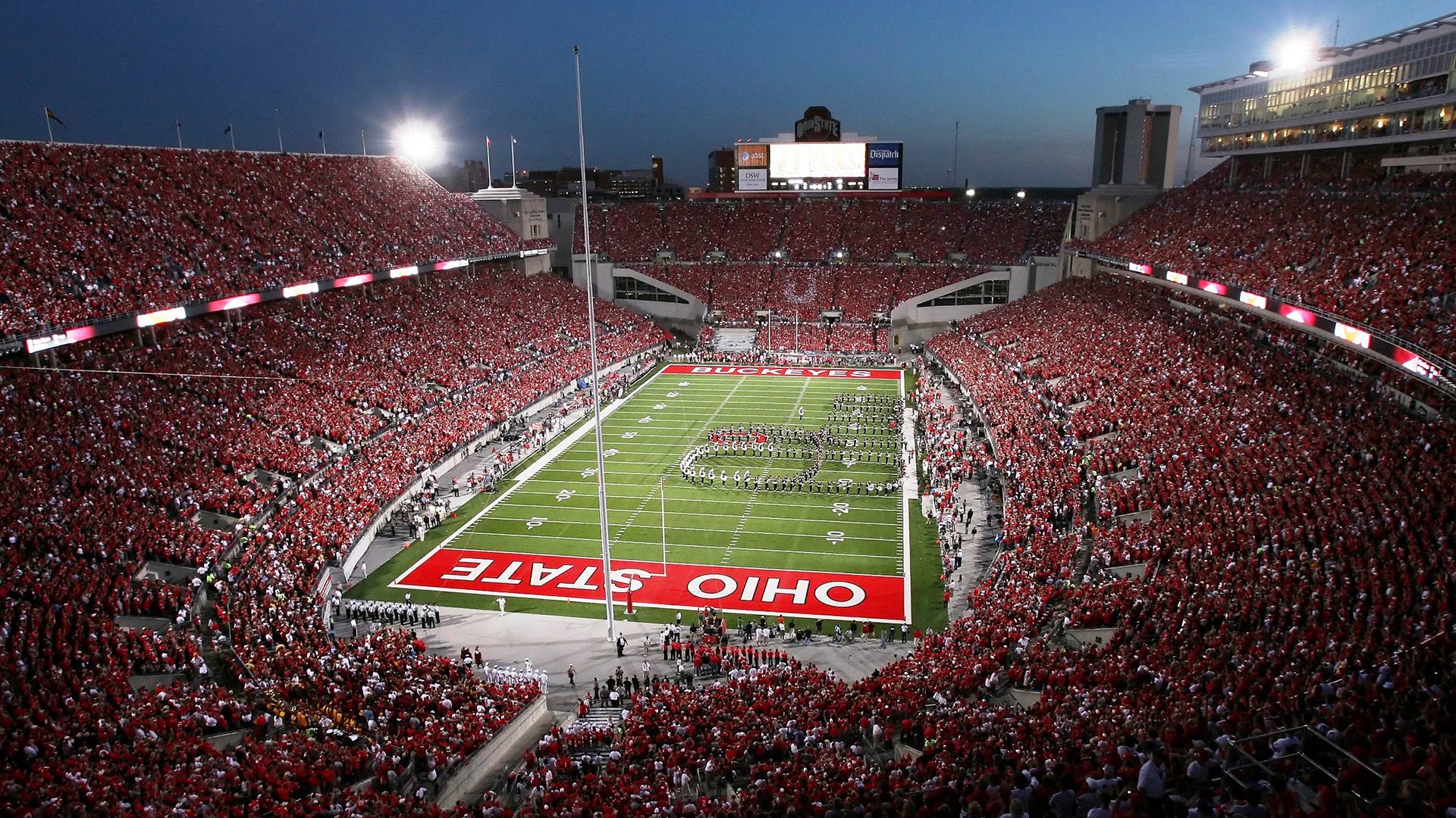 爱爱游戏-湖人“老将日”活动致敬四代紫金功勋，湖人队紫金王朝